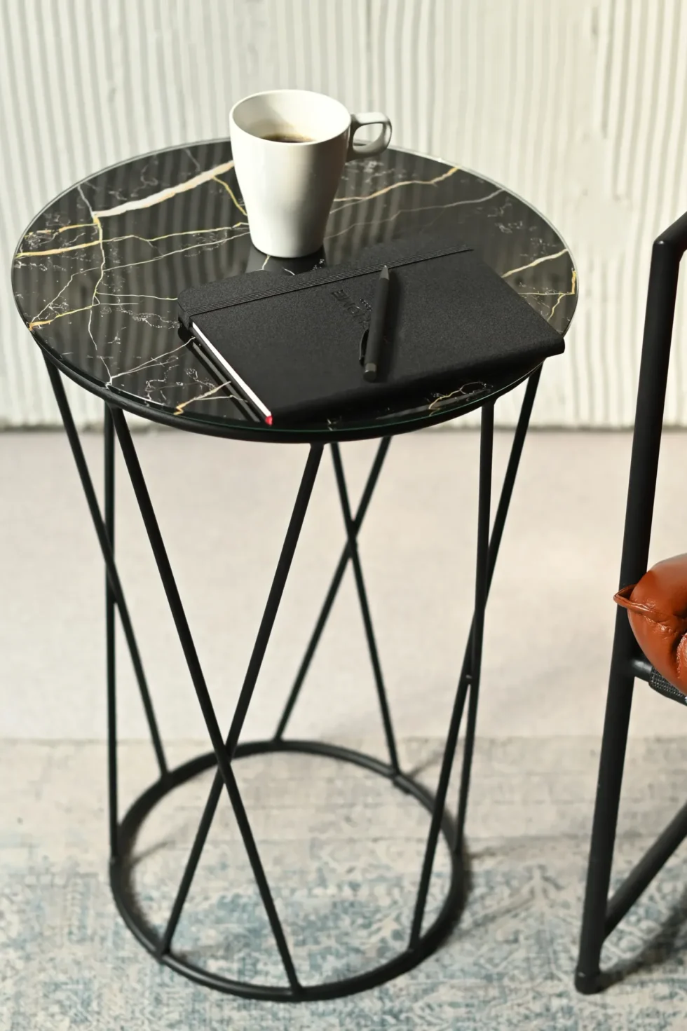 Столик журнальный Аллюр